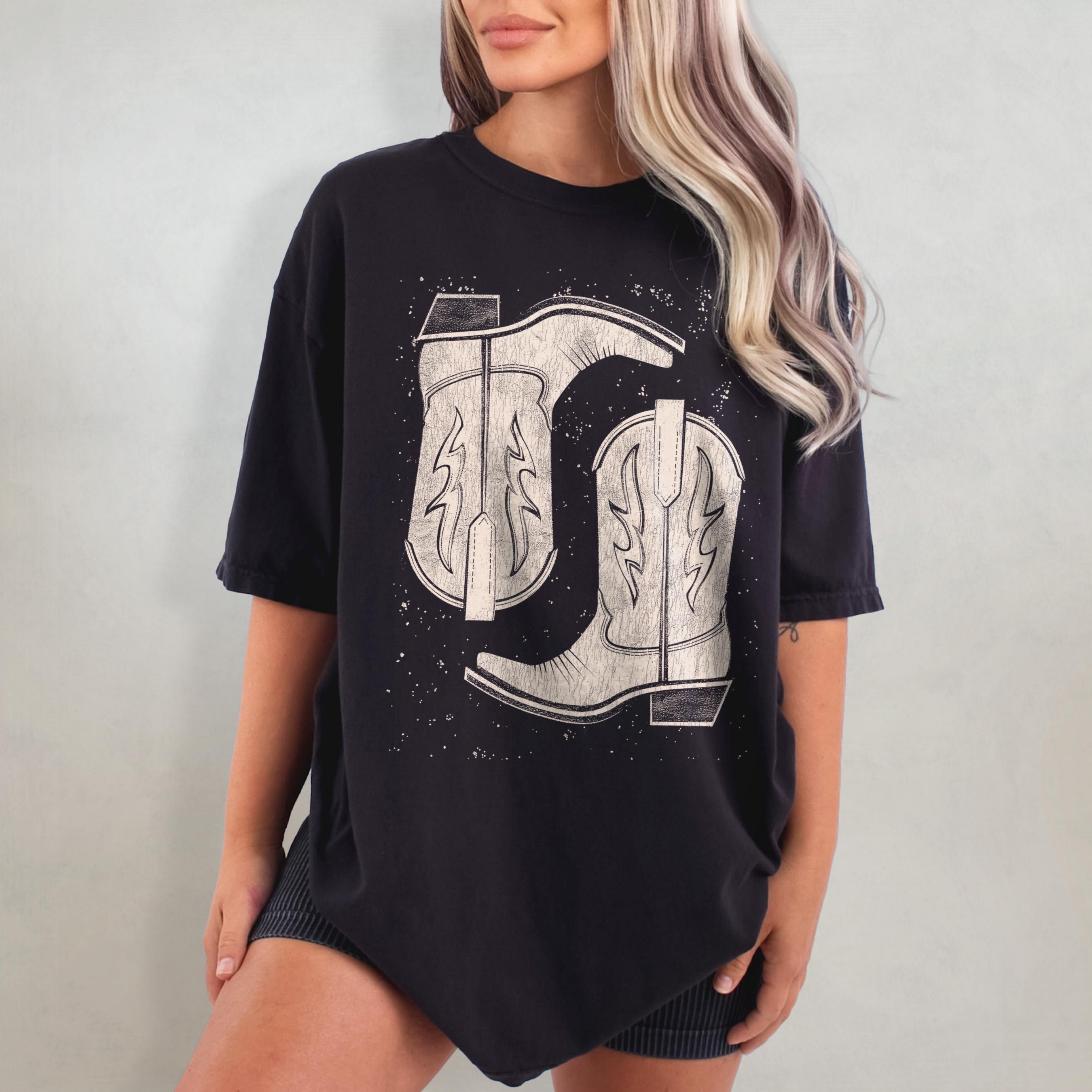 Retro Cowgirl Boots Printed T- - Women'S Fashion Trends 2026 Spring Summer recensie en prijs