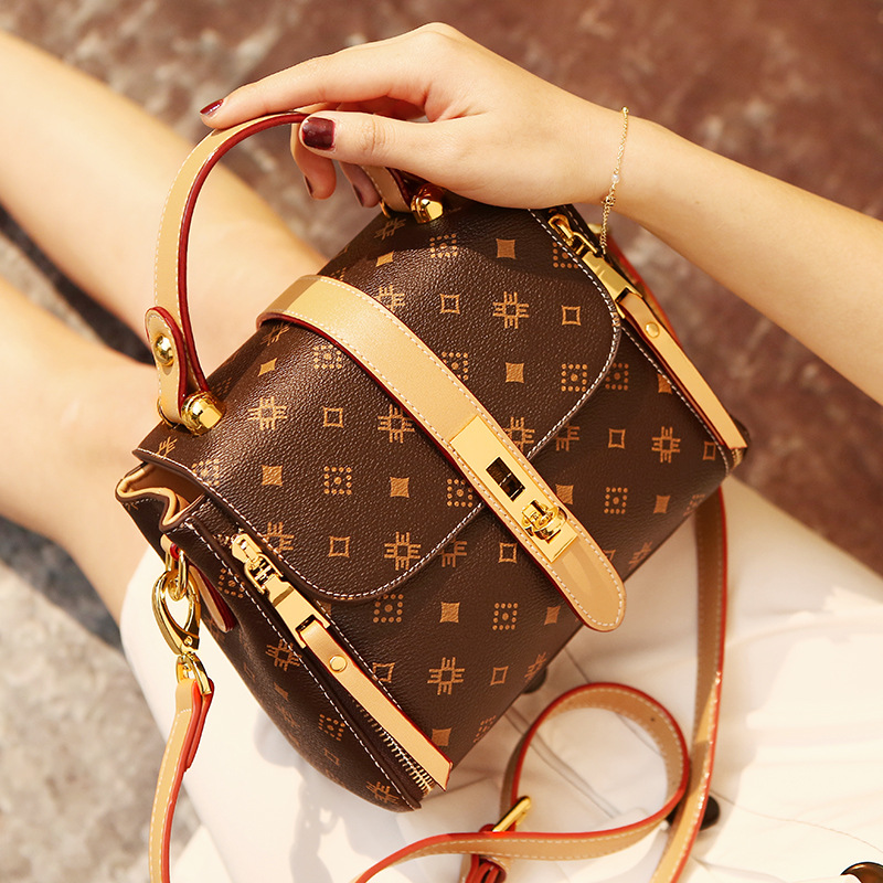 Luxury Fashion Icon Designer D - Women Fashion Icon recensie en prijs