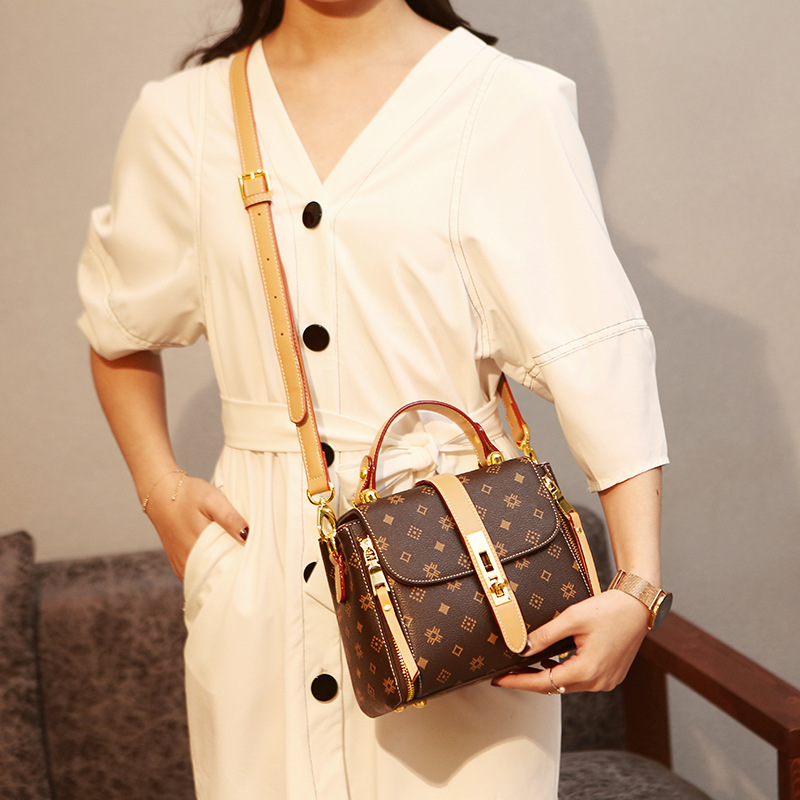 Luxury Fashion Icon Designer D - Women Fashion Icon recensie en prijs
