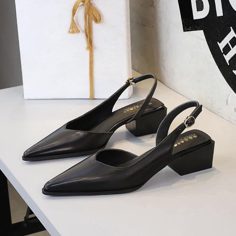 Pointed Toe Back Tripod Strap  - Women Fashion Simple recensie en prijs
