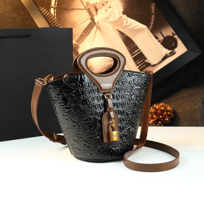 Luxury Fashion Icon Designer D - Women Fashion Icon recensie en prijs