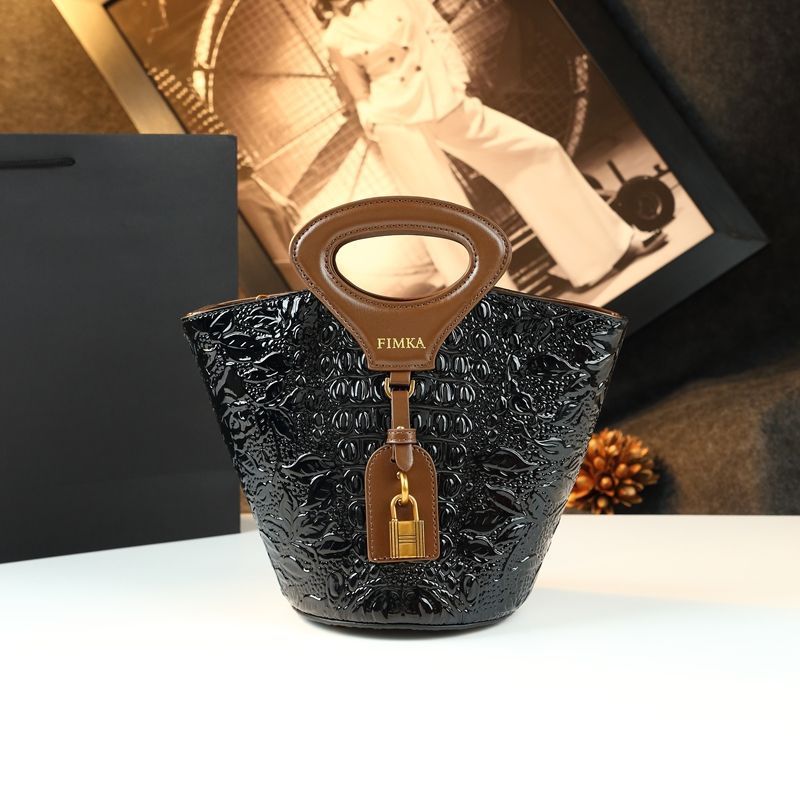 Luxury Fashion Icon Designer D - Women Fashion Icon recensie en prijs